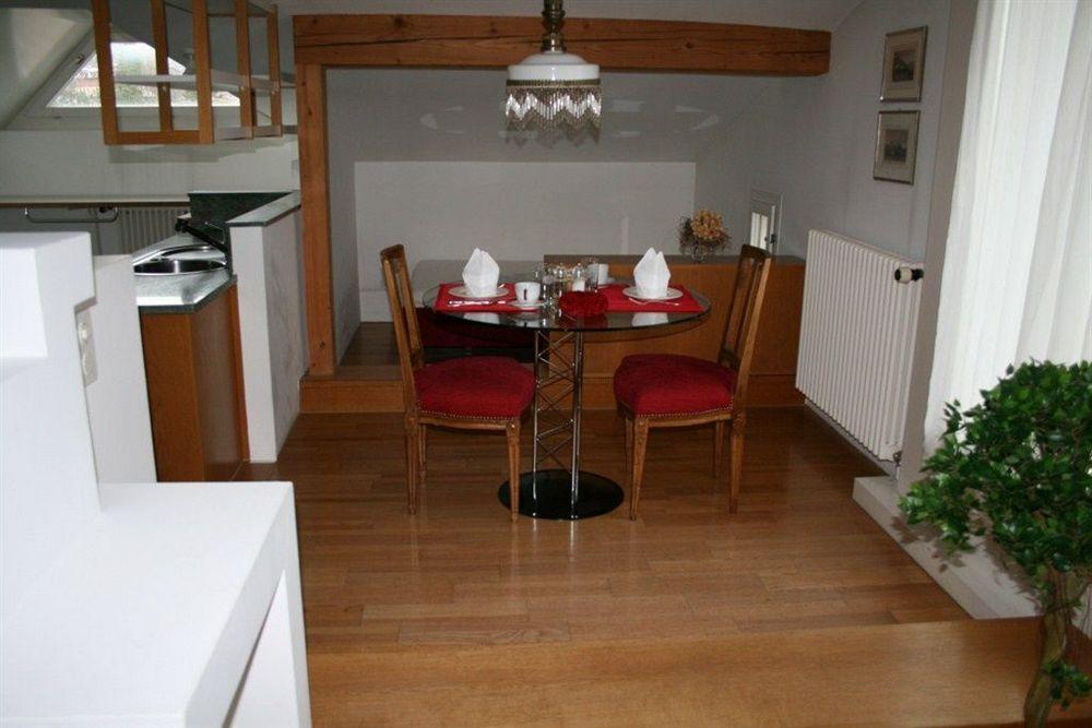 Italian Lifestyle Hotel & Osteria Chartreuse Тун Екстериор снимка