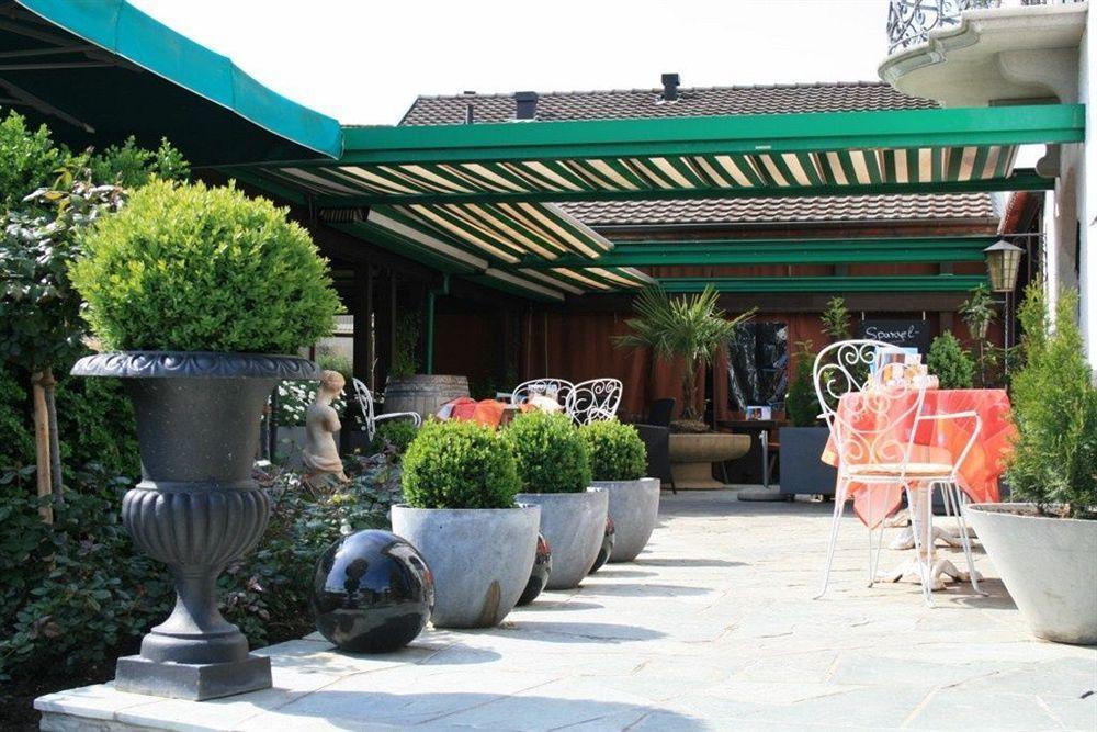 Italian Lifestyle Hotel & Osteria Chartreuse Тун Екстериор снимка