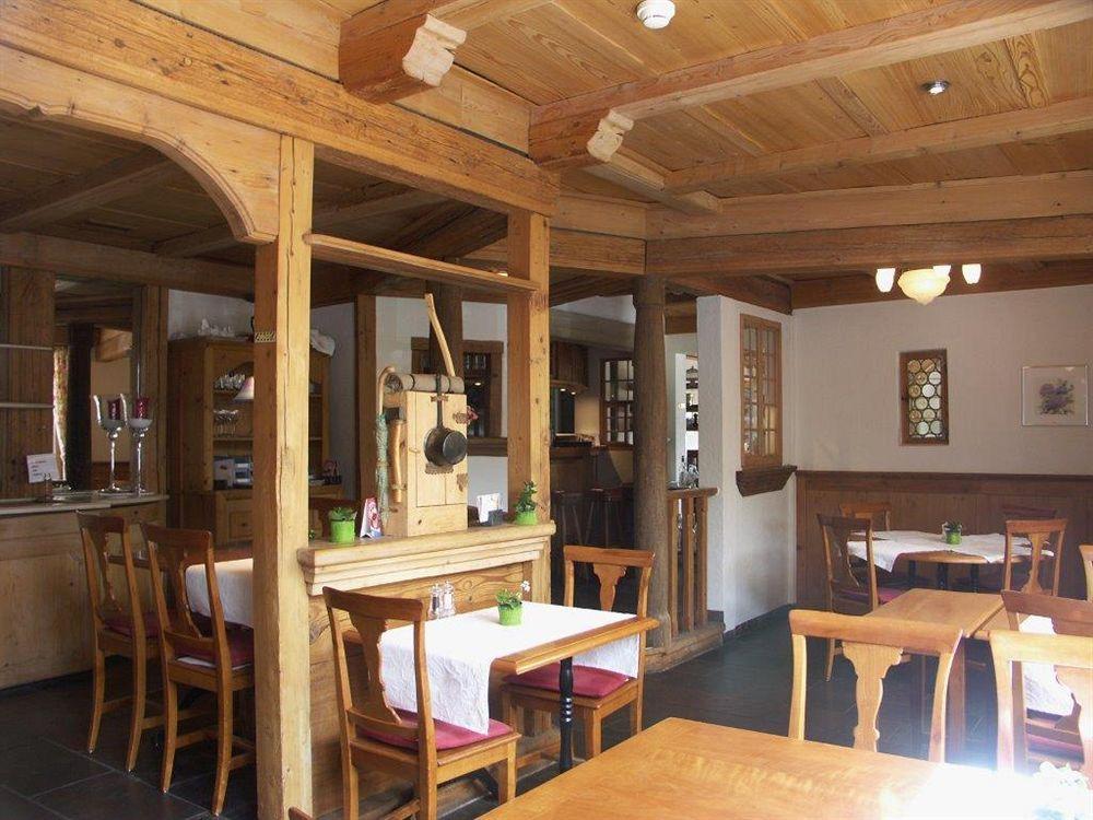 Italian Lifestyle Hotel & Osteria Chartreuse Тун Екстериор снимка