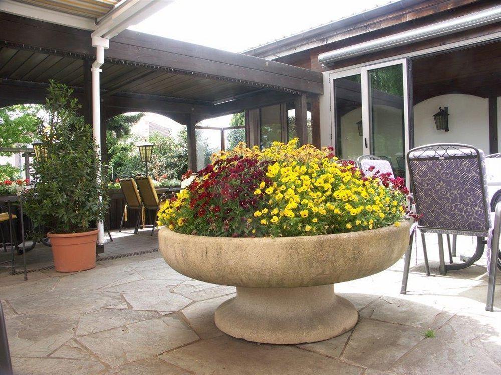 Italian Lifestyle Hotel & Osteria Chartreuse Тун Екстериор снимка