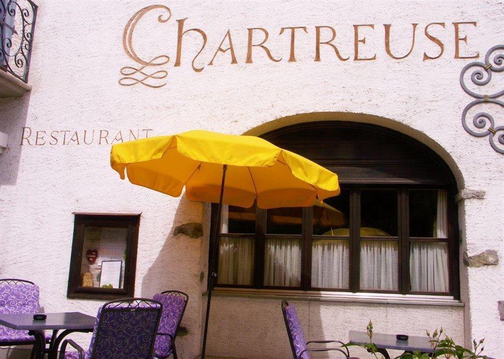 Italian Lifestyle Hotel & Osteria Chartreuse Тун Екстериор снимка